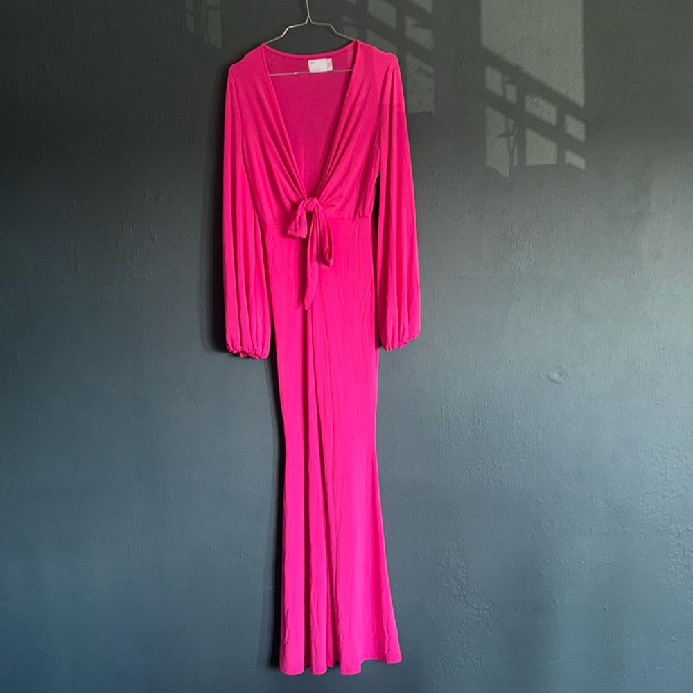ASOS DESIGN GLAM PLUNGE TIE FRONT JUMPSUIT IN SLINKY IN BRIGHT PINK SIZE 6